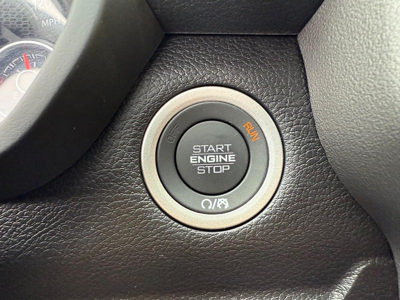 Ram 3500 Vehicle Image 09