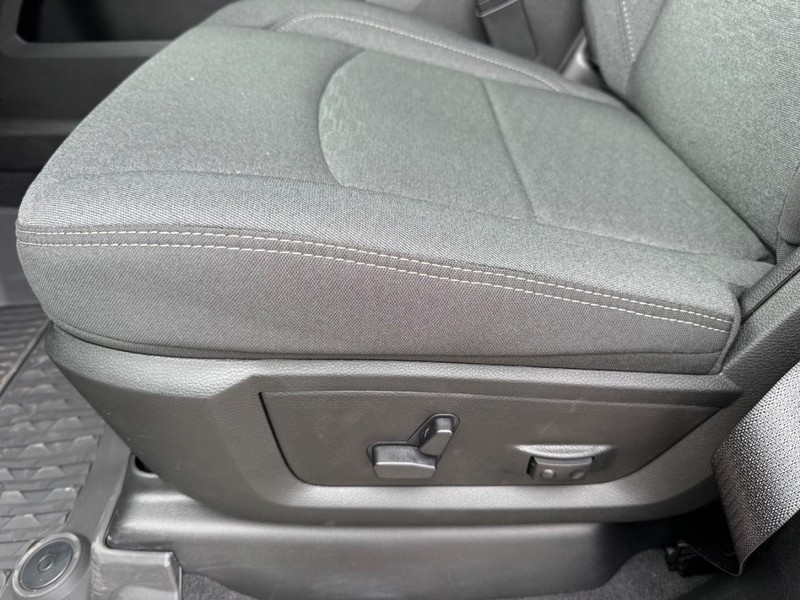 Ram 3500 Vehicle Image 17