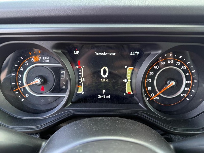 Jeep Wrangler Vehicle Image 18