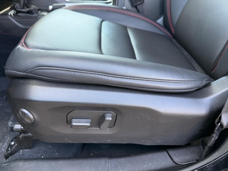 Jeep Wrangler Vehicle Image 21