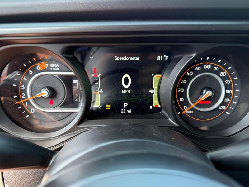 Jeep Wrangler Vehicle Image 17