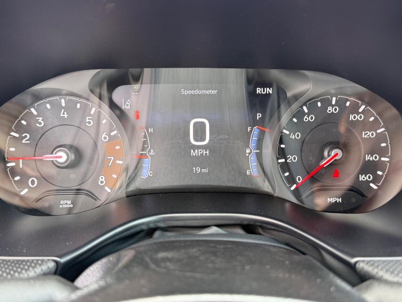 Jeep Compass Vehicle Image 15