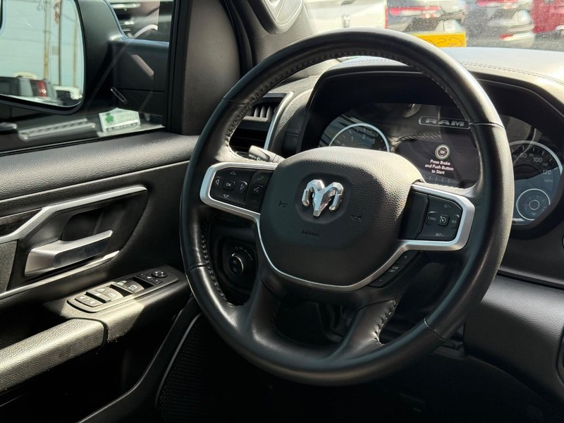Ram 1500 Vehicle Image 12