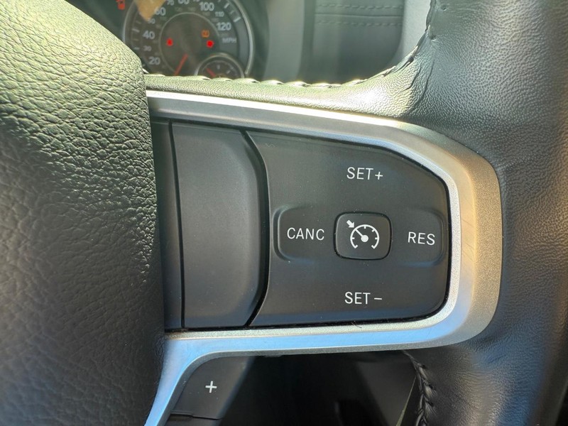 Ram 1500 Vehicle Image 14