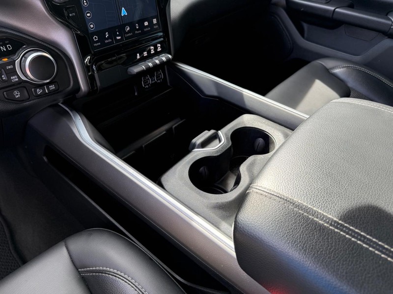 Ram 1500 Vehicle Image 18