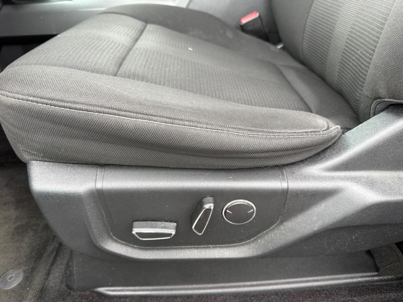Ford F-150 Vehicle Image 24