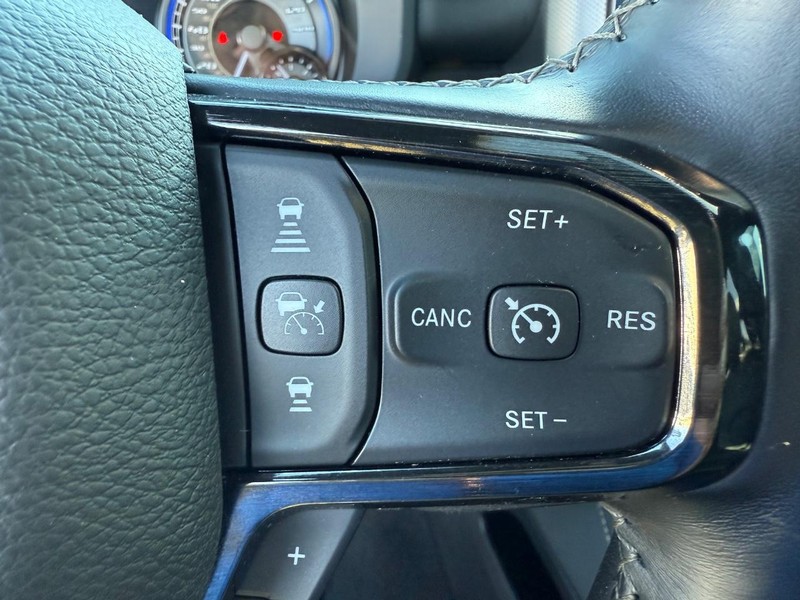 Ram 1500 Vehicle Image 15