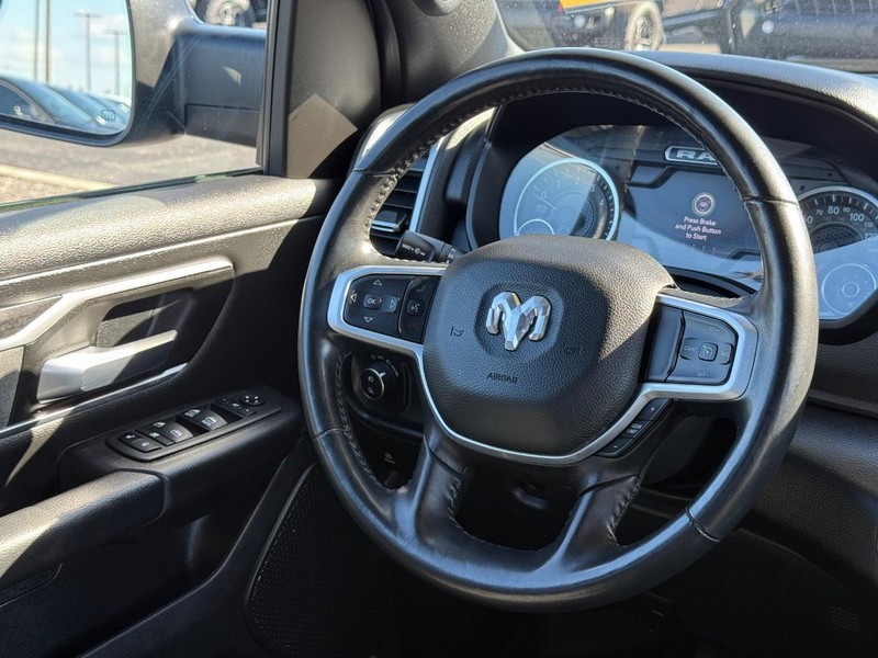 Ram 1500 Vehicle Image 12