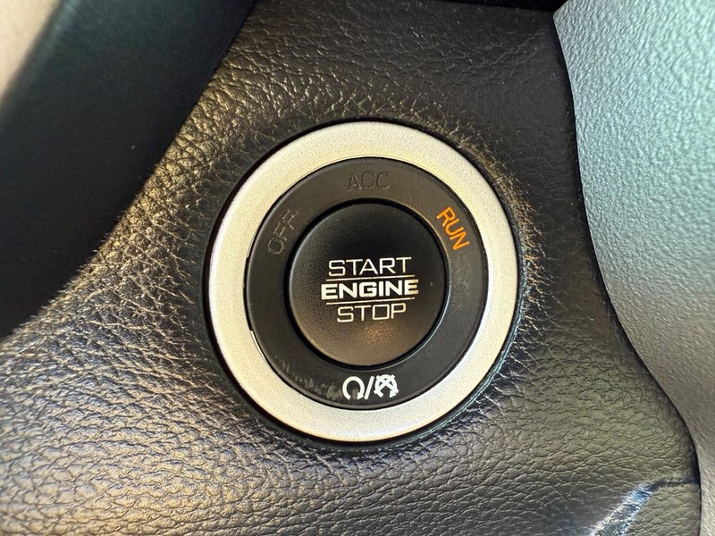 Ram 1500 Vehicle Image 15