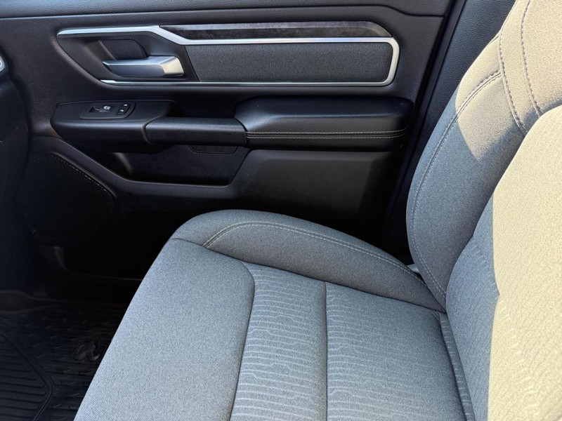 Ram 1500 Vehicle Image 21