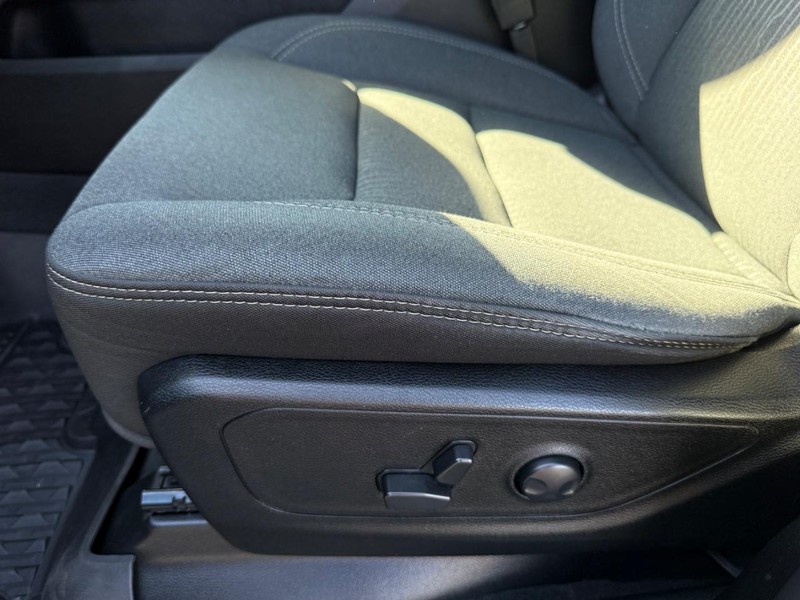 Ram 1500 Vehicle Image 25