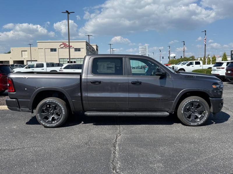 Ram 1500 Vehicle Image 02