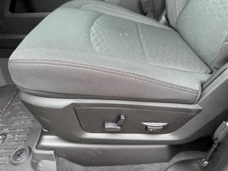 Ram 2500 Vehicle Image 17