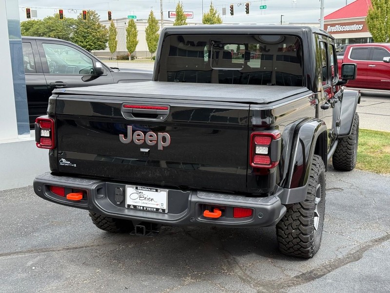 Jeep Gladiator Vehicle Image 03