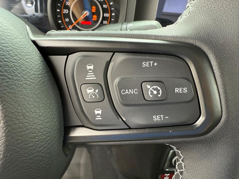 Jeep Gladiator Vehicle Image 08