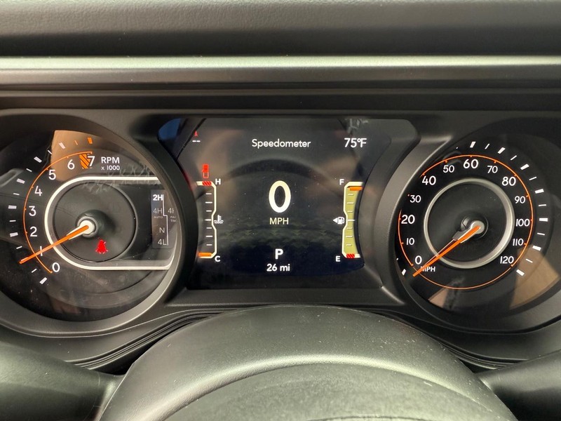 Jeep Gladiator Vehicle Image 16