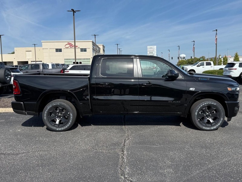 Ram 1500 Vehicle Image 02