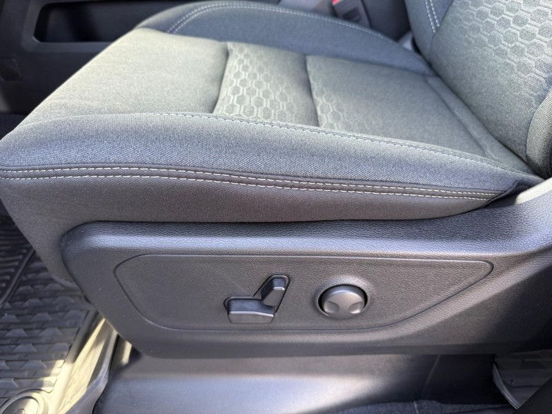 Ram 1500 Vehicle Image 17