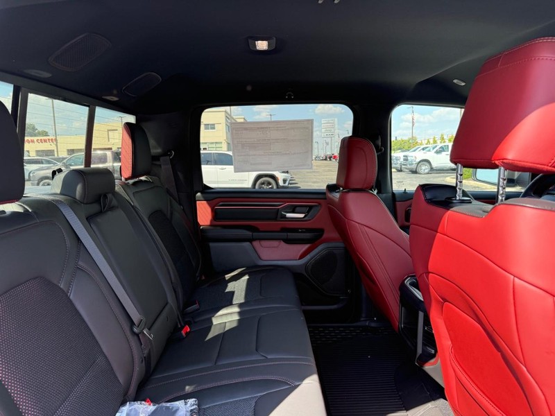 Ram 1500 Vehicle Image 04