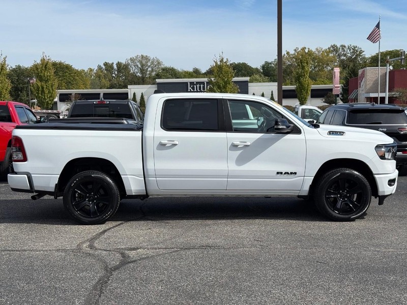 Ram 1500 Vehicle Image 02