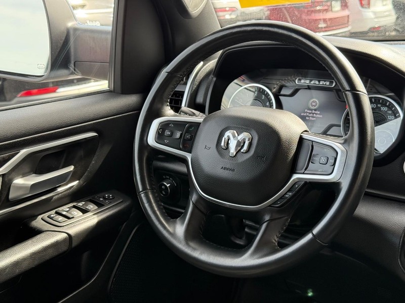 Ram 1500 Vehicle Image 12