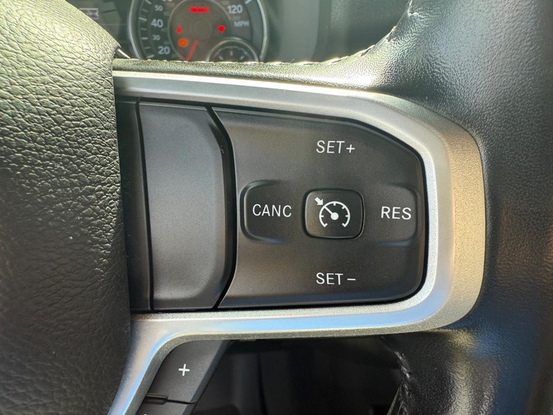 Ram 1500 Vehicle Image 14