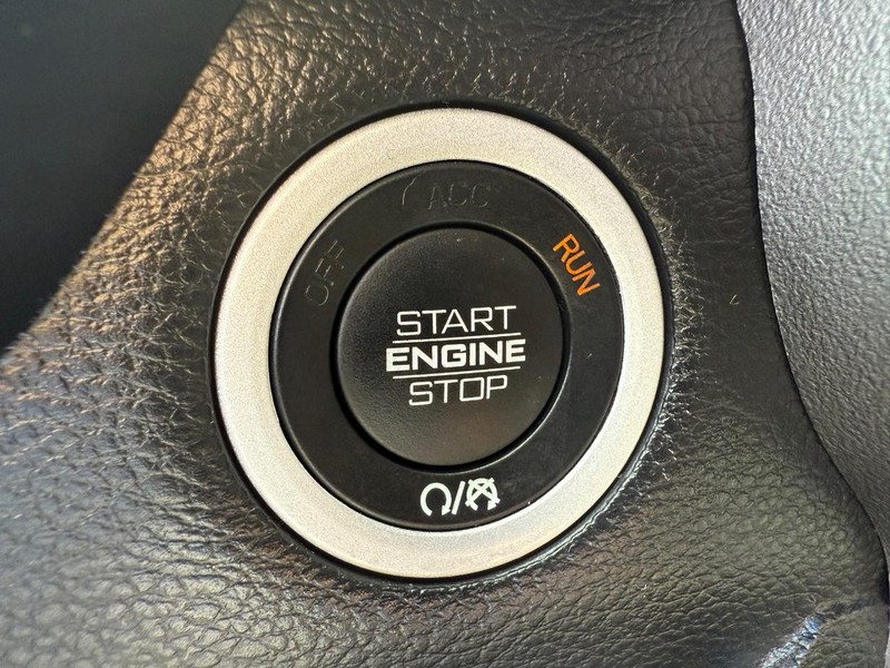 Ram 1500 Vehicle Image 18
