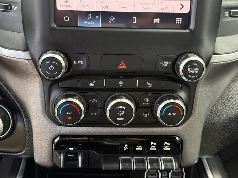 Ram 1500 Vehicle Image 19