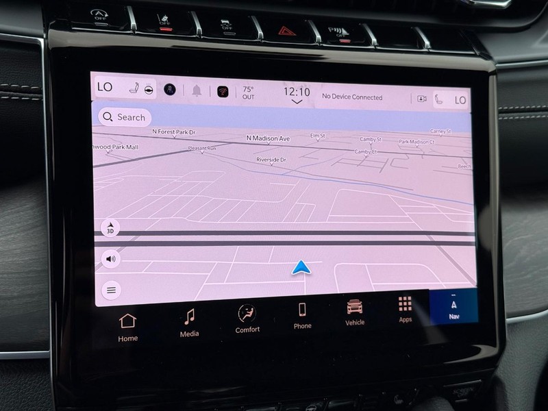 Jeep Grand Cherokee L Vehicle Image 13