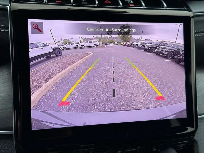 Jeep Grand Cherokee L Vehicle Image 14