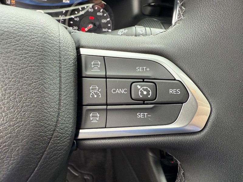 Jeep Compass Vehicle Image 08