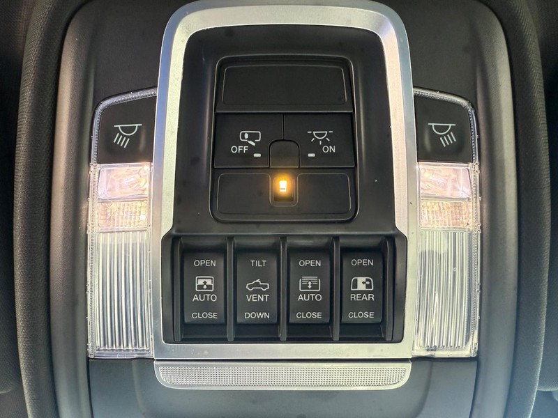 Ram 1500 Vehicle Image 23