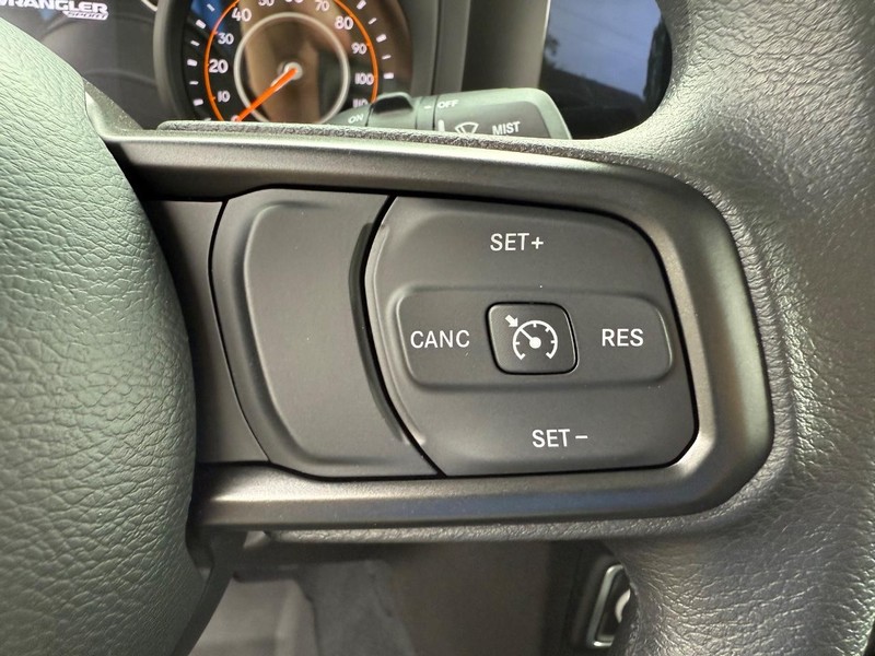 Jeep Wrangler Vehicle Image 08