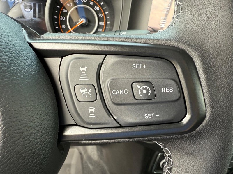 Jeep Gladiator Vehicle Image 08