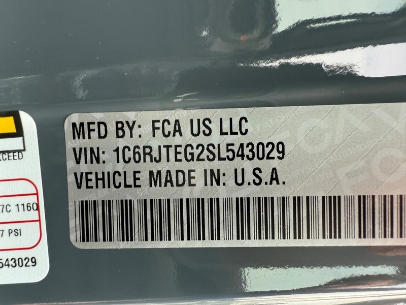 Jeep Gladiator Vehicle Image 20