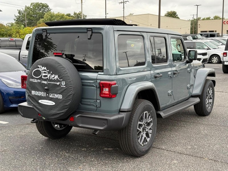 Jeep Wrangler Vehicle Image 03