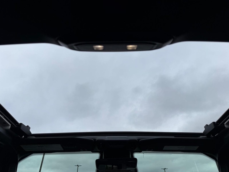 Jeep Wrangler Vehicle Image 05