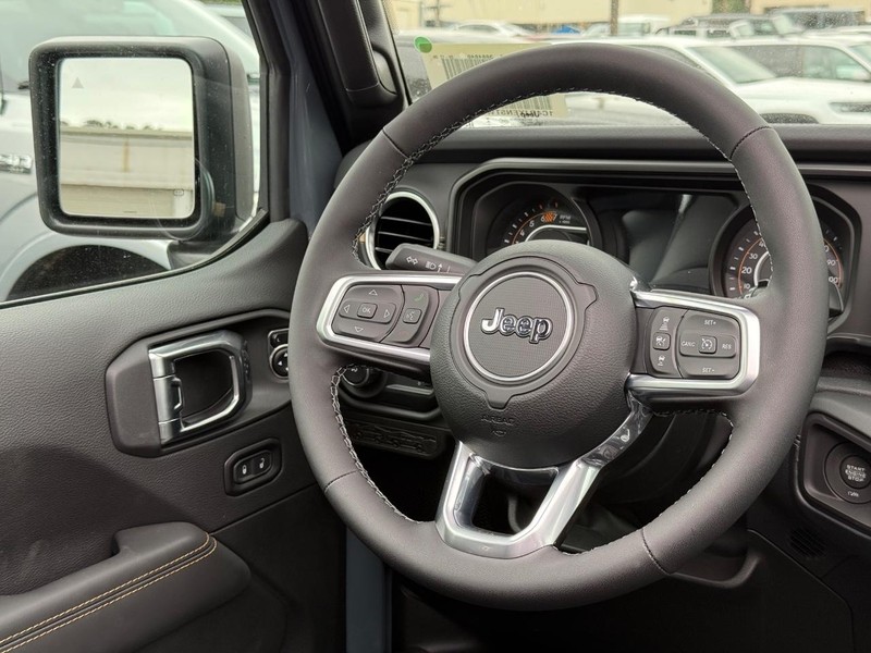 Jeep Wrangler Vehicle Image 07