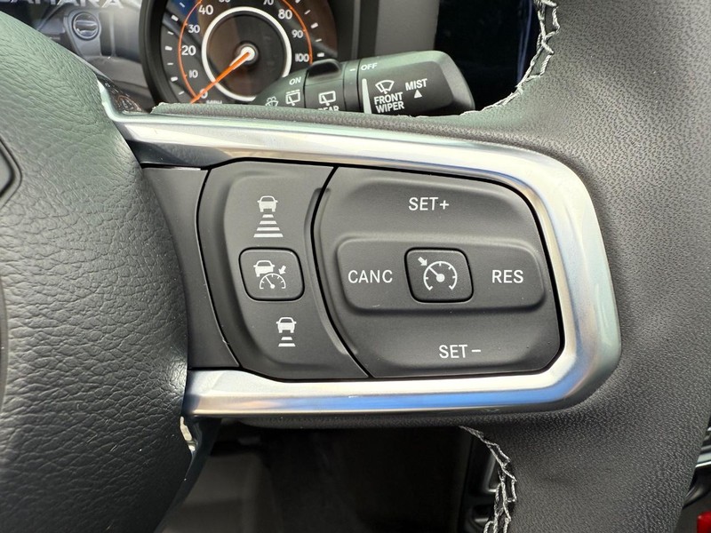 Jeep Wrangler Vehicle Image 09