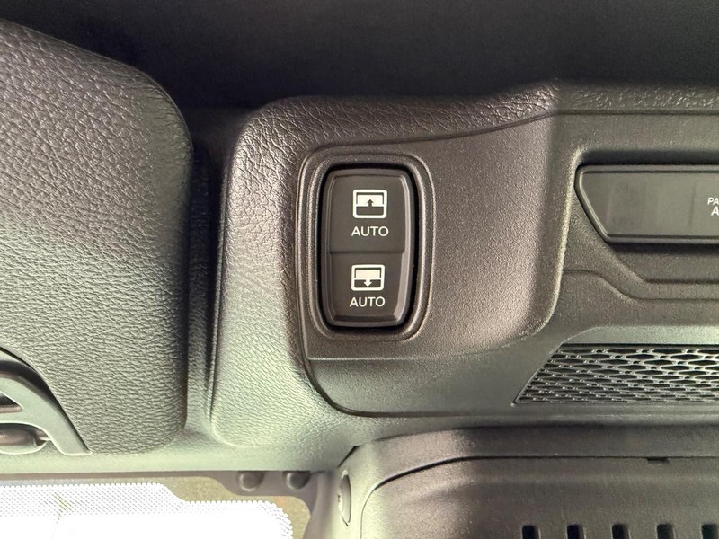 Jeep Wrangler Vehicle Image 17