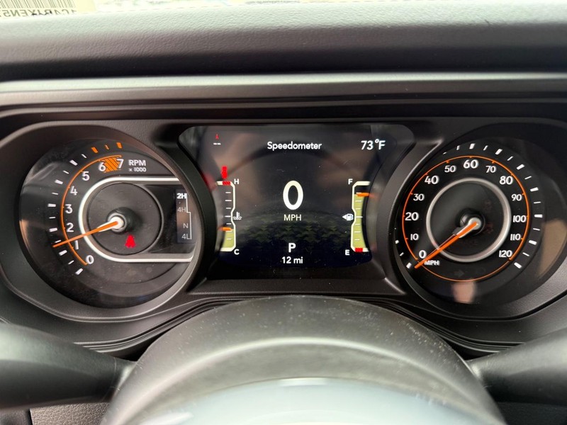 Jeep Wrangler Vehicle Image 18