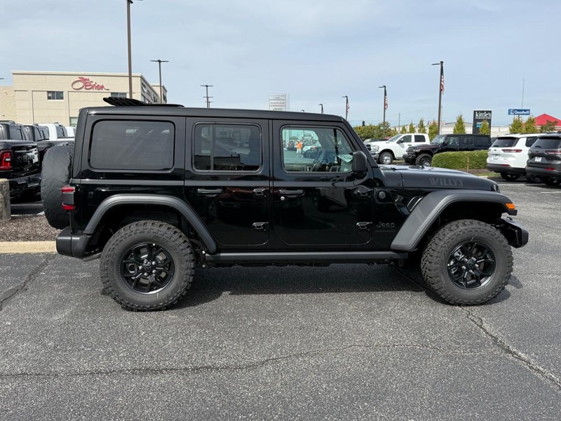 Jeep Wrangler Vehicle Image 02