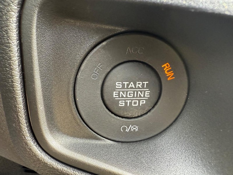 Jeep Wrangler Vehicle Image 10