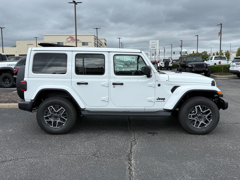 Jeep Wrangler Vehicle Image 02