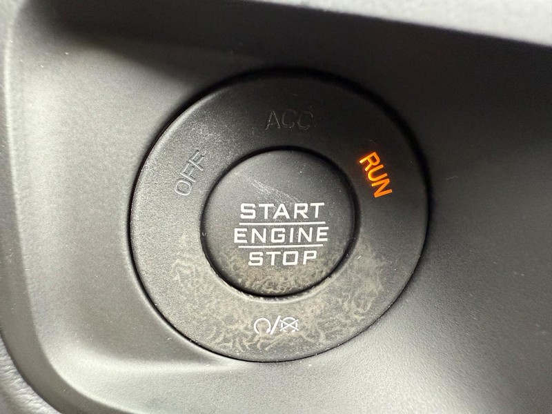 Jeep Wrangler Vehicle Image 10