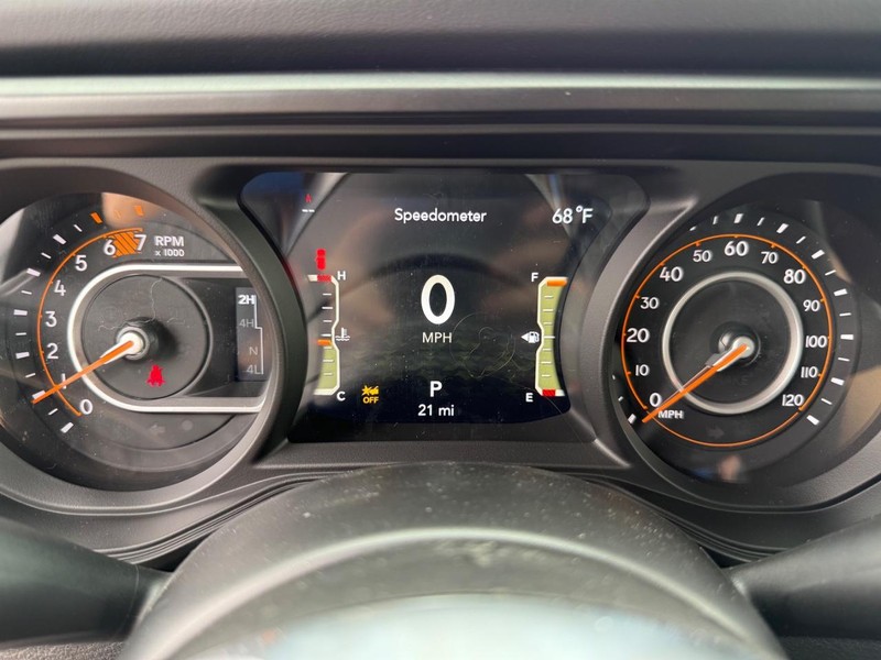 Jeep Wrangler Vehicle Image 18