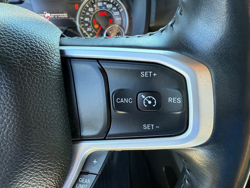 Ram 1500 Vehicle Image 14