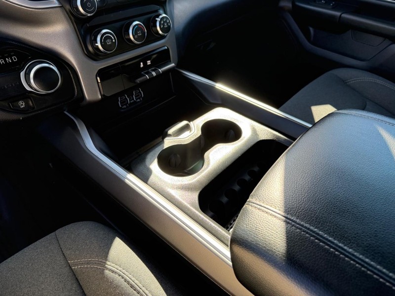 Ram 1500 Vehicle Image 19