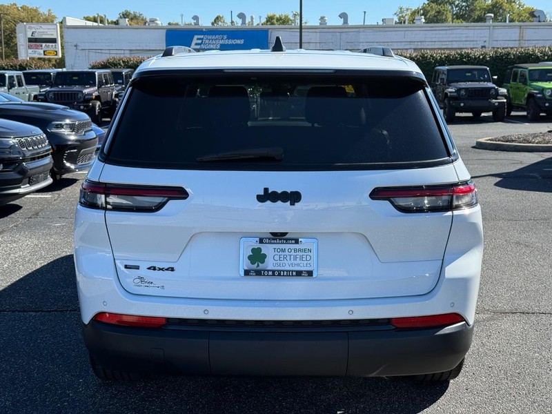 Jeep Grand Cherokee L Vehicle Image 04