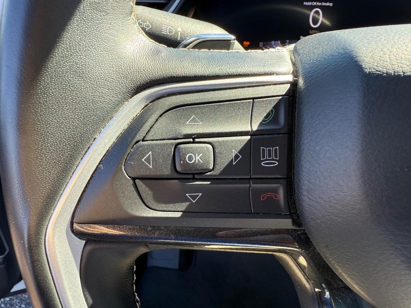 Jeep Grand Cherokee L Vehicle Image 15